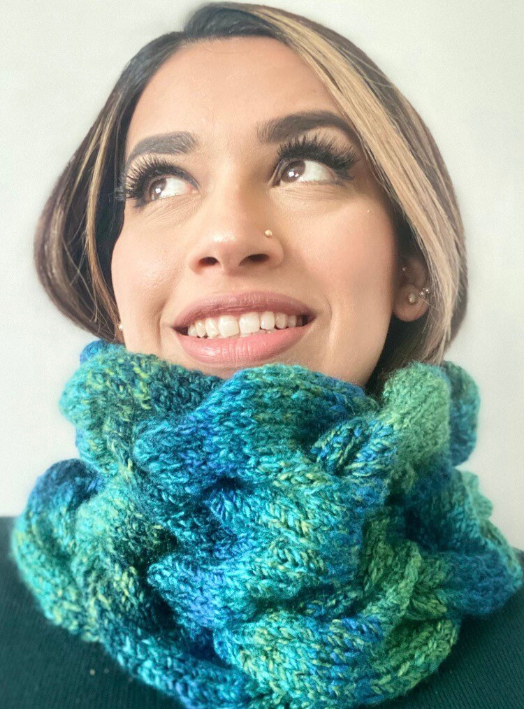 Cowl Snood Handgemacht Mit Einem Grobstrick Zopfmuster Aus Reiner Wolle von JoannePlumbKnitwear