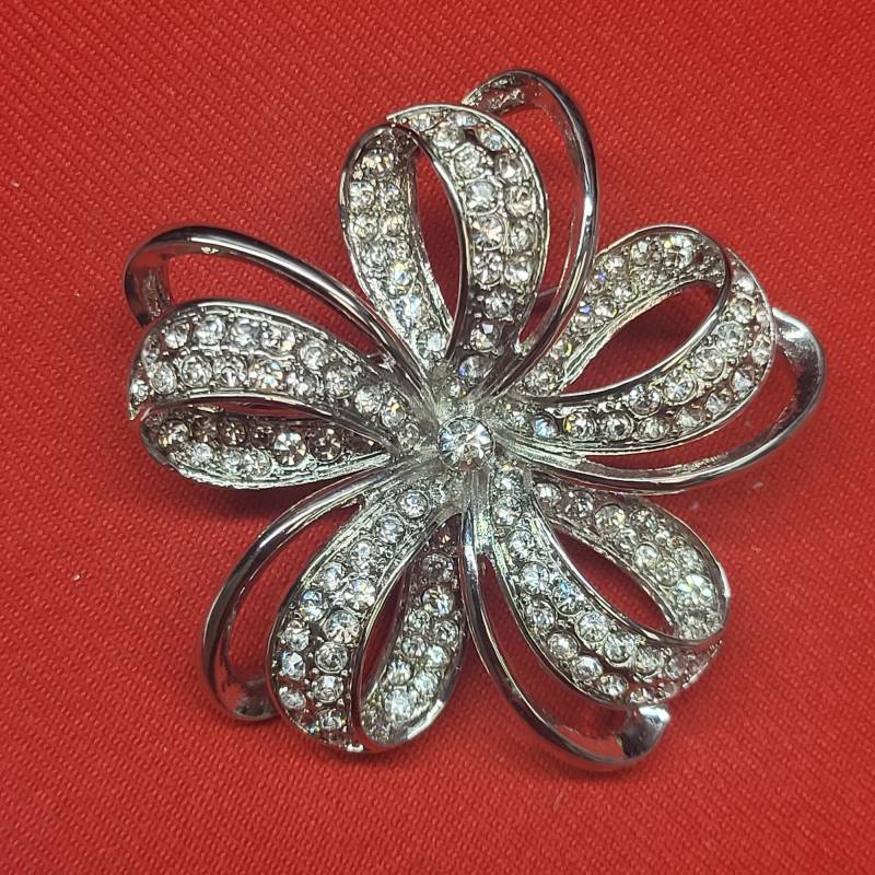 Monet Silber Ton Klare Strass Bogen Blumen Brosche Schleifenband Pin von JodamelTreasures