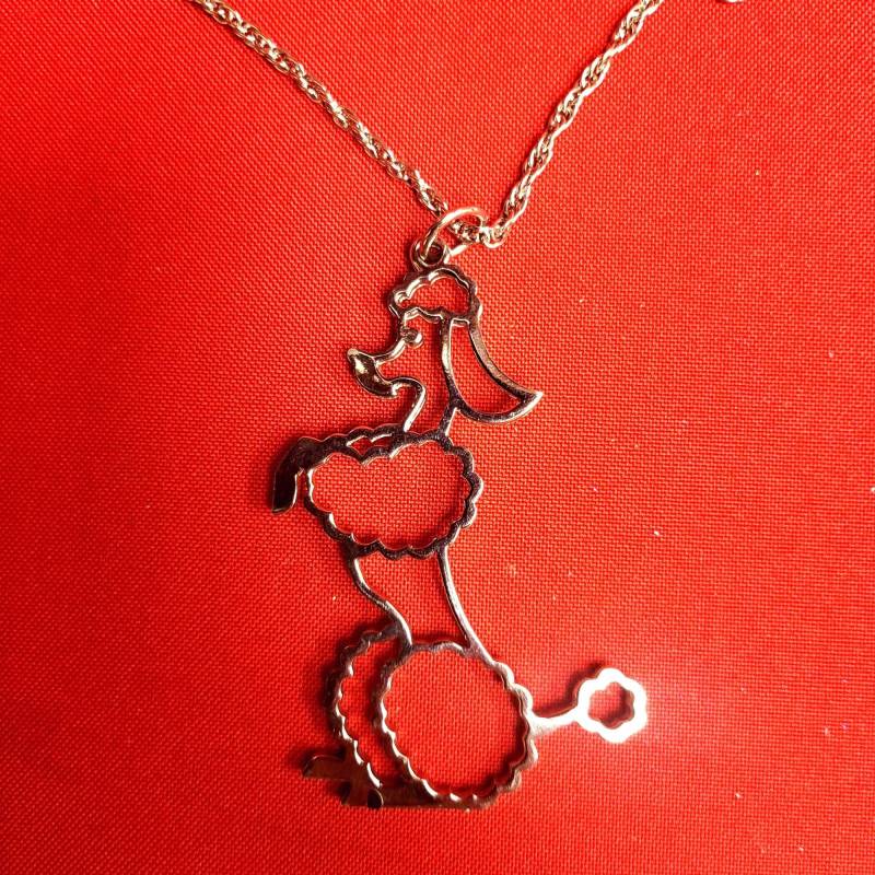 Pudel Anhänger Halskette Goldfarbenes Metall von JodamelTreasures