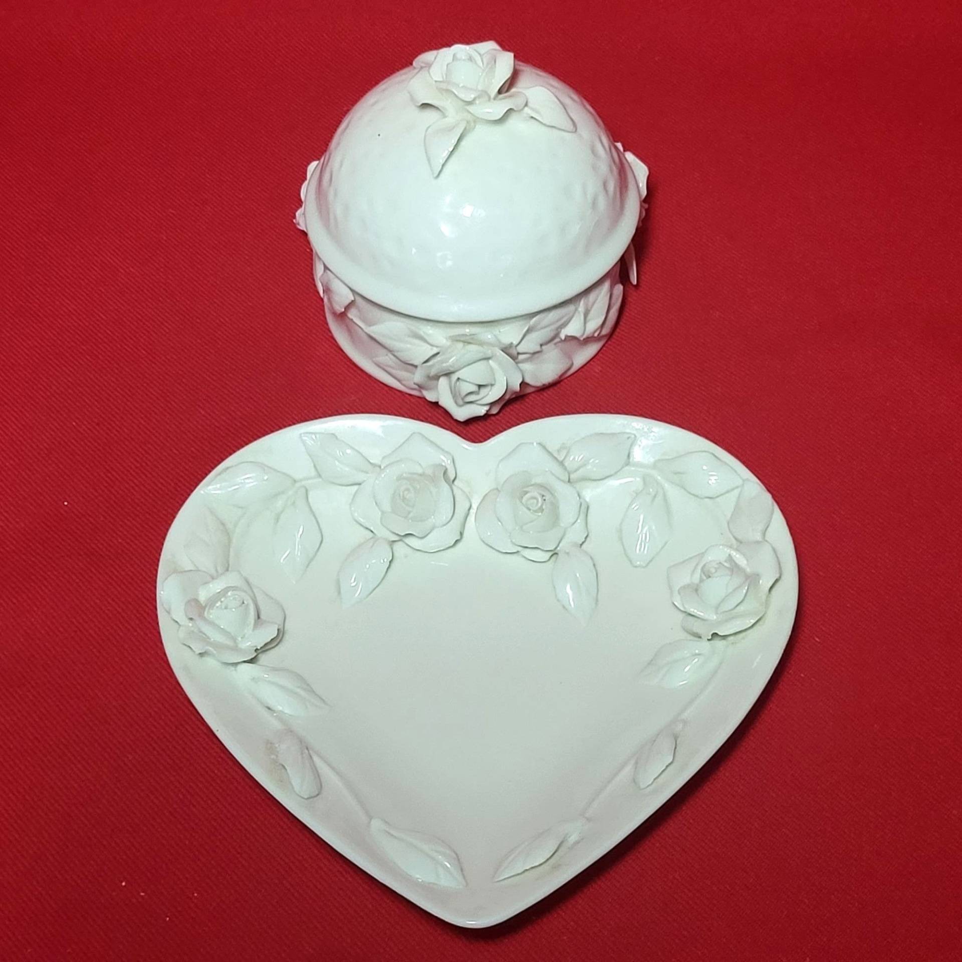 Vtg Godinger Porzellan White Rose Dish & Trinket Box von JodamelTreasures