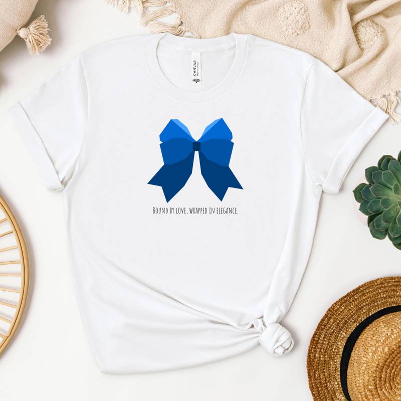 Bound By Love, Wrapped in Elegance T-Shirt | Quilt Love Shirt Quotes Quilters Print Block von JoesPrintsStore