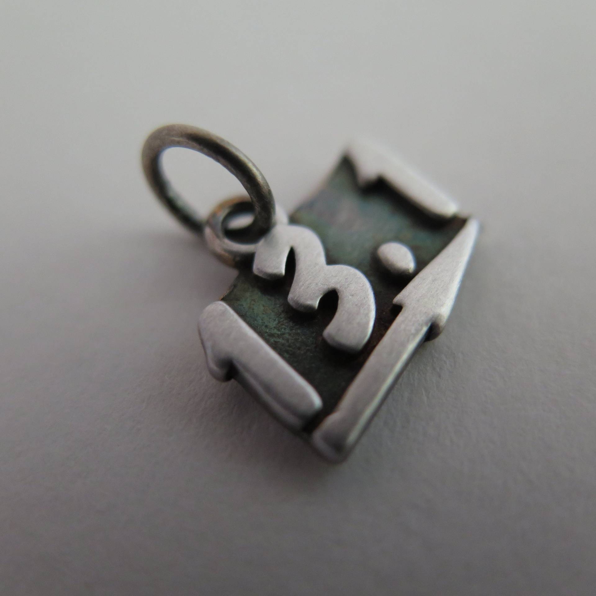 13.1 Halbmaraton Sterling Silber Charm Oder Anhänger Halskette 13.1 Halbmaraton Sterling Silber Charm Oder Anhänger Halskette von Joeyandmecollect