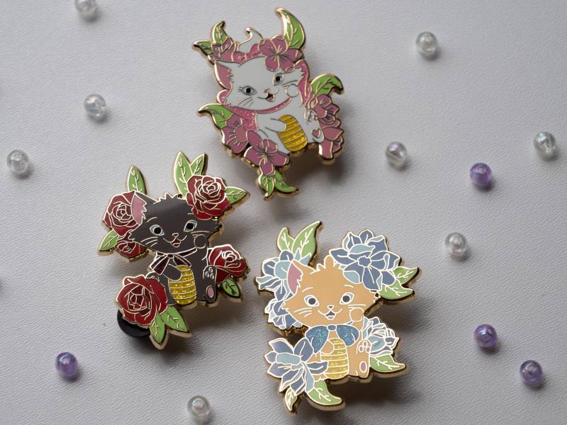 Glückskatzen Fantasy Emaille Pins - Inspiriert Von Aristocats | Wählen Sie Eins Oder Ein Komplettes 3Er-Set Zauberhafte Glückskatze Anstecker Glückskatzen Fantasy Emaille Pins - Inspiriert Von Aristocats | Wählen Sie Eins Oder Ein Komplettes 3Er-Set Zauberhafte Glückskatze Anstecker von Joganeul