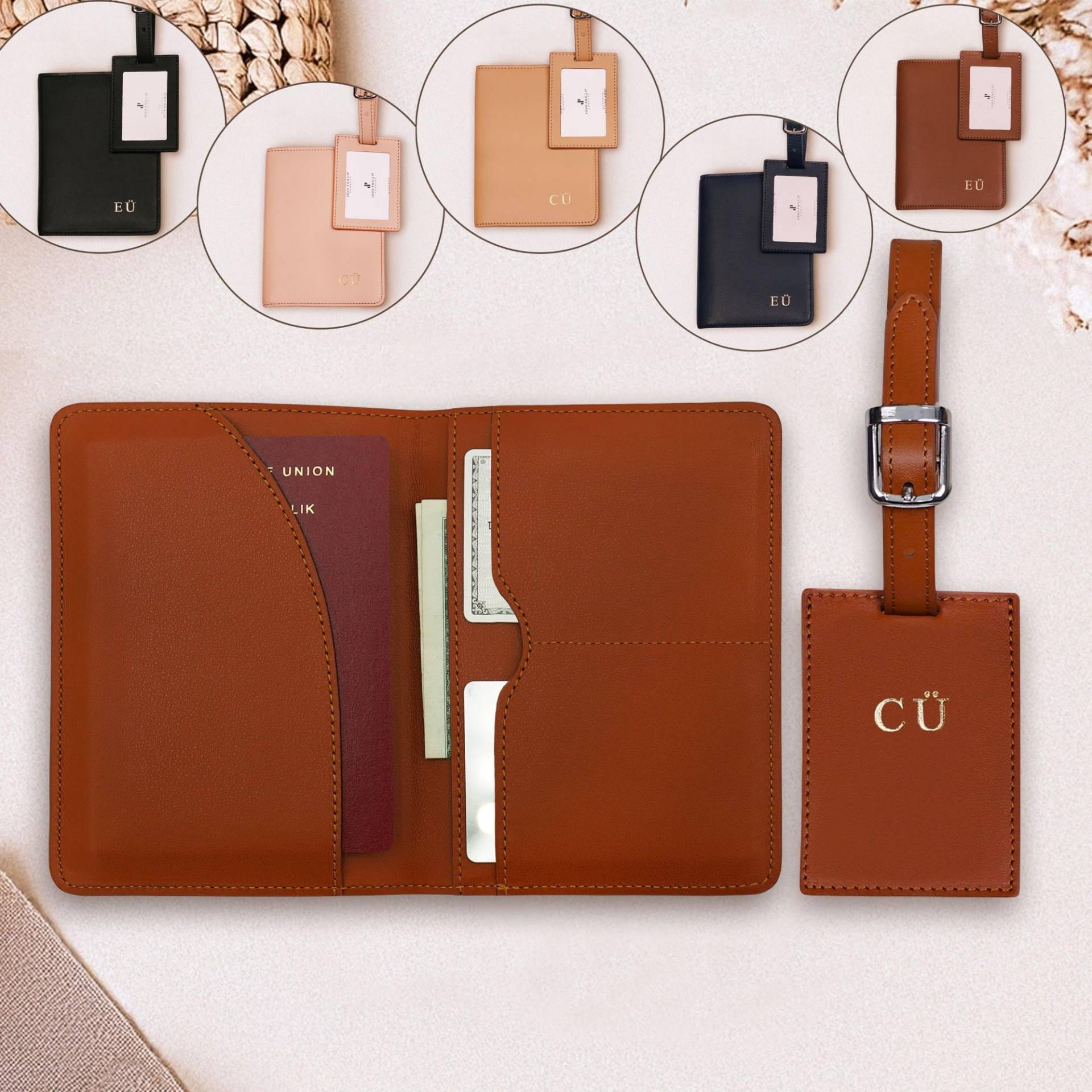 Reisepasshülle Aus Leder Und Gepäckanhänger/Kofferanhänger Mit Prägung | Set - Geschenk Für Ehefrau Ehemann Mutter Zum Jahrestag von JohnKreationen
