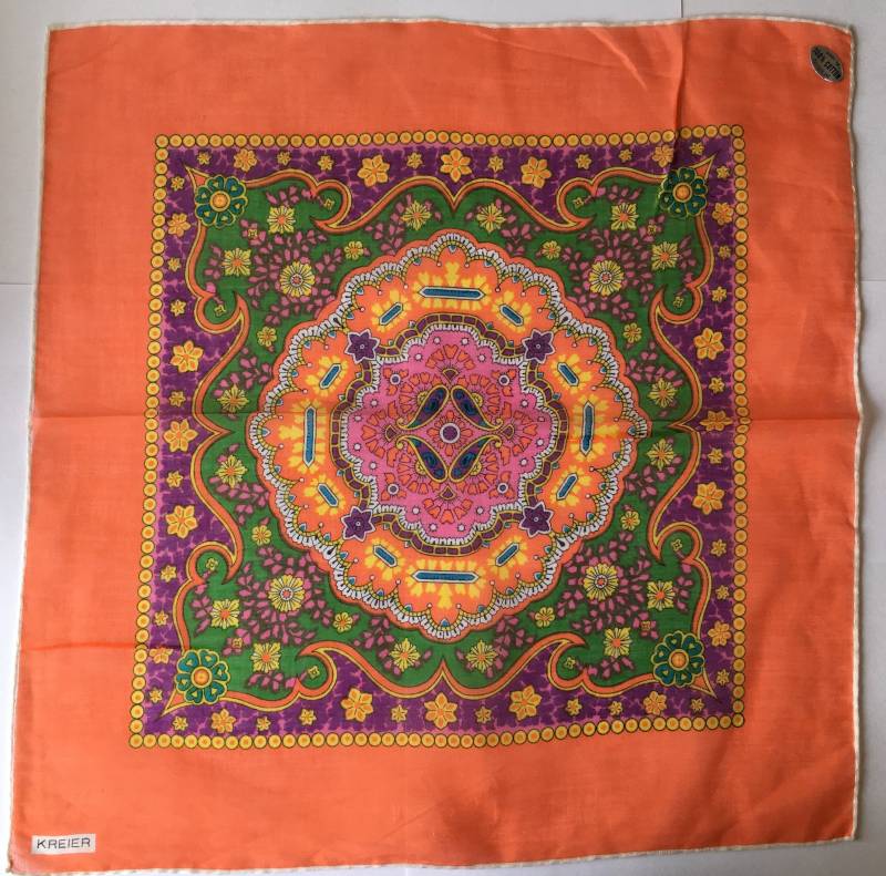 Kreier 100% Baumwoll-Taschentuch - Schönes Design in Orange, Pink Und Grün Neu Unbenußt Aus Vintage 1970Er Jahre Lager Kreier 100% Baumwoll-Taschentuch - Schönes Design in Orange, Pink Und Grün Neu Unbenußt Aus Vintage 1970Er Jahre Lager von JohnTjadenScarves