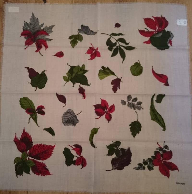 Schöne Kreier 100 % Reine Weiche Wolle - Erstaunliche Hand Gedruckt Und Vintage Neu Unbenutzt Von Stock von JohnTjadenScarves