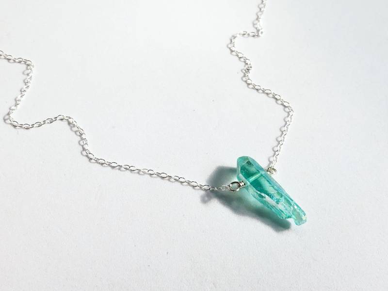 Aqua Blue Quartz Kristall Kette Kyber Crystal Inspirierte Halskette Massives Sterling 16" Bis 18" Verstellbar Aqua Blue Quartz Kristall Kette Kyber Crystal Inspirierte Halskette Massives Sterling 16" Bis 18" Verstellbar von JohnnaJoyDesigns