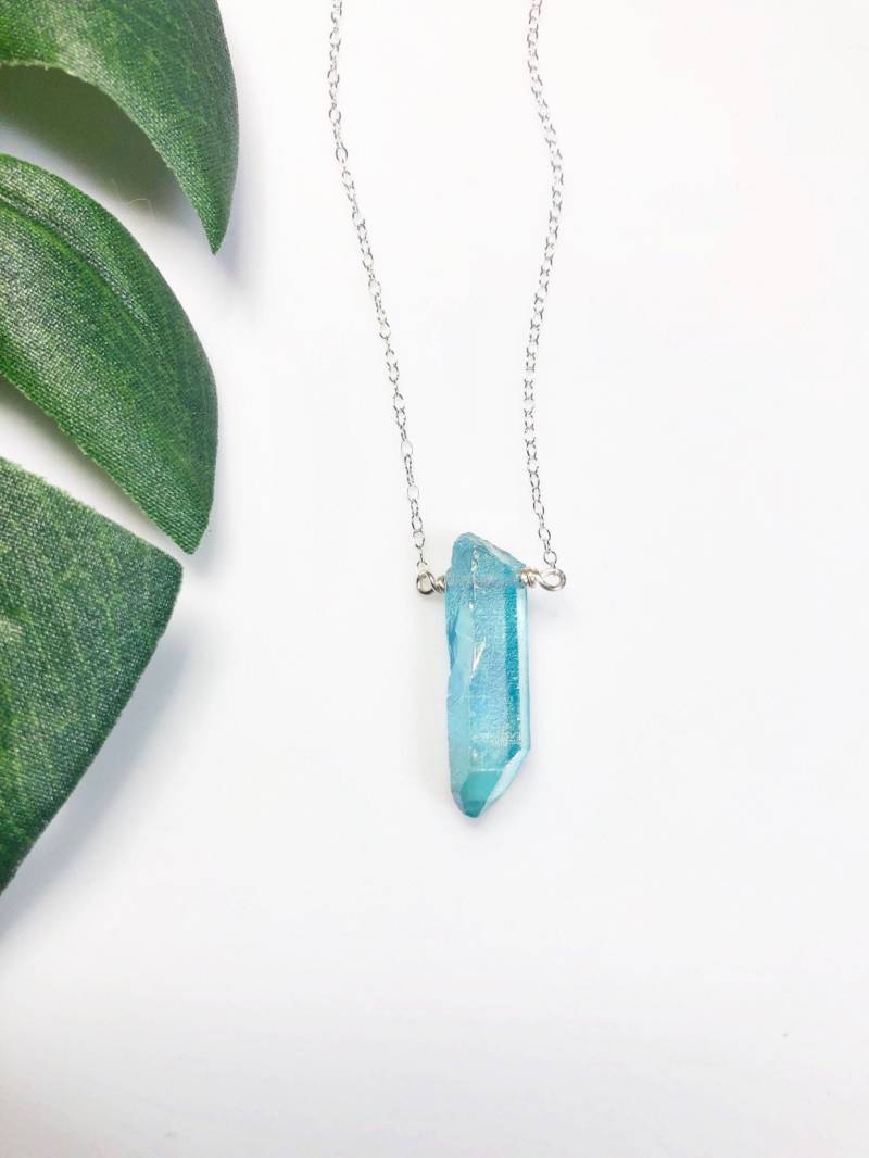 Hellblaue Bergkristall Halskette Kyber Kristall Inspirierte Massives Sterling 16" Bis 18" Verstellbar Hellblaue Bergkristall Halskette Kyber Kristall Inspirierte Massives Sterling 16" Bis 18" Verstellbar von JohnnaJoyDesigns
