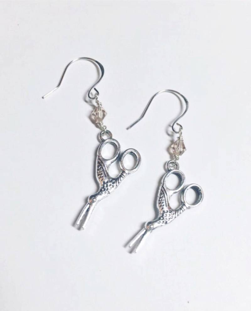 Storch Stickerei Schere Ohrringe Mit Champagner Kristall Akzent Sterling Solid Silber Ohr Haken Für Empfindliche Ohren Storch Stickerei Schere Ohrringe Mit Champagner Kristall Akzent Sterling Solid Silber Ohr Haken Für Empfindliche Ohren von JohnnaJoyDesigns