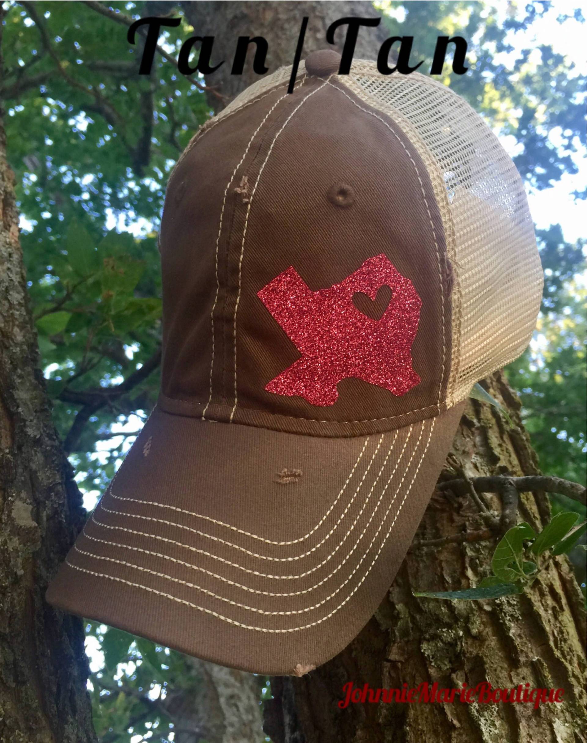 Frauen Herz Von Texas Dirty Wash Mesh Cap Frauen Herz Von Texas Dirty Wash Mesh Cap von JohnnieMarieBoutique