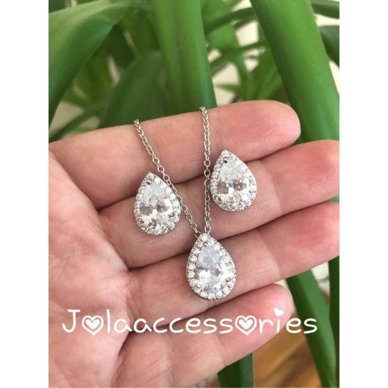 Silber Brautjungfer Ohrringe Und Halskette Zirkonia Tropfen Brautschmuck Schmuck Hochzeit Abschlussball Uk von Jolaaccessories