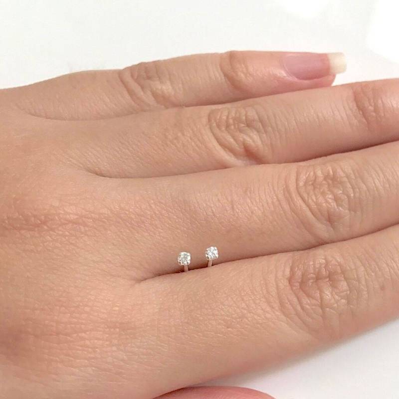2 Mm Ohrstecker, Sterling Silber Zirkonia Teeny Kleine Ohrringe, Geburtsstein, Knorpel, Helix, Runder Cz Bolzen 2 Mm Ohrstecker, Sterling Silber Zirkonia Teeny Kleine Ohrringe, Geburtsstein, Knorpel, Helix, Runder Cz Bolzen von JoliArgent