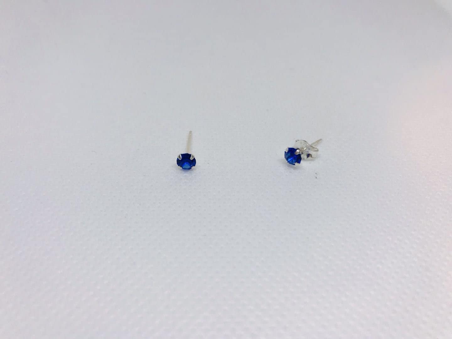 Cst375 Sterling Silber 3 Mm Ohrstecker, Geburtssteine Ohrring, Cubic Zirconia Knorpel Cst375 Sterling Silber 3 Mm Ohrstecker, Geburtssteine Ohrring, Cubic Zirconia Knorpel von JoliArgent
