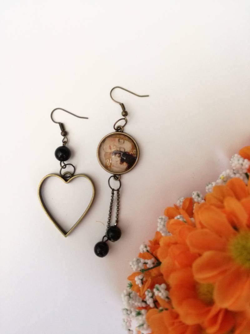 Cameo-Anhänger Ohrringe Mit "Mutterschaft" Von Klimt Und Herz-Anhänger Cameo-Anhänger Ohrringe Mit "Mutterschaft" Von Klimt Und Herz-Anhänger von JolieJoieCreazioni