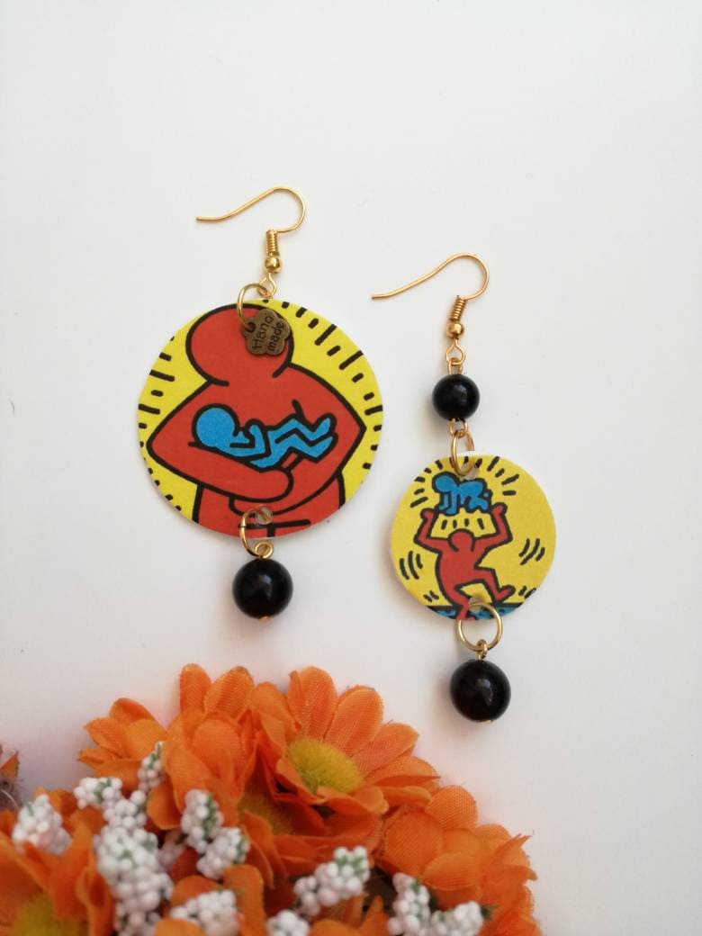 Keith Haring Papier Ohrringe Anhänger Mit Circle Und Perlen Schwarz Mutterschaft Keith Haring Papier Ohrringe Anhänger Mit Circle Und Perlen Schwarz Mutterschaft von JolieJoieCreazioni