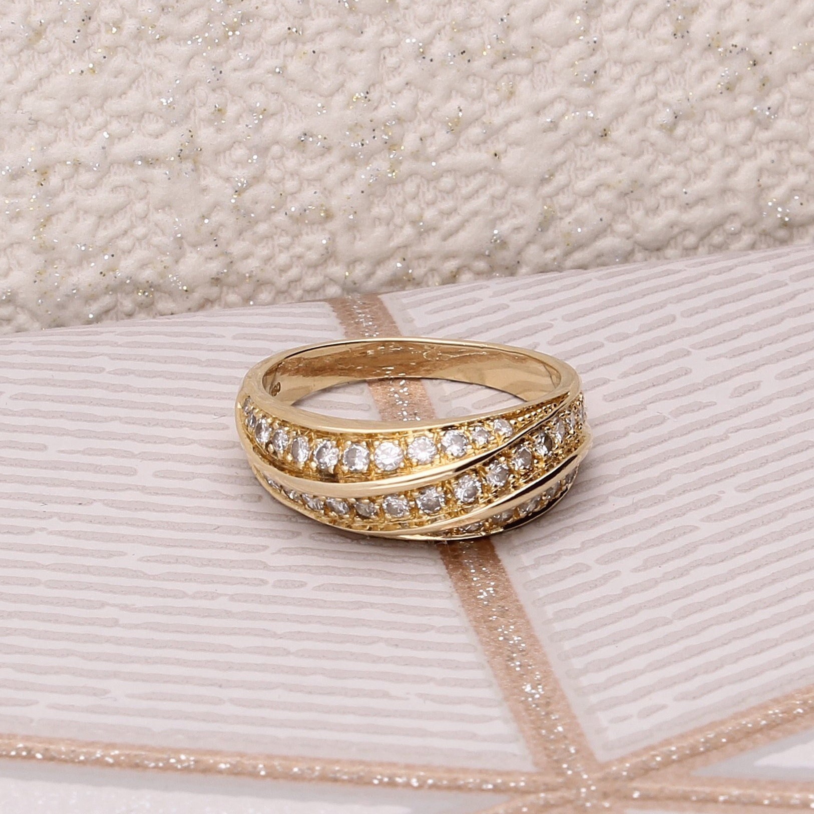 0.50Ct Diamant 18Carat Gelbgold Cluster Ring, Mode Ring von JollysJewellers