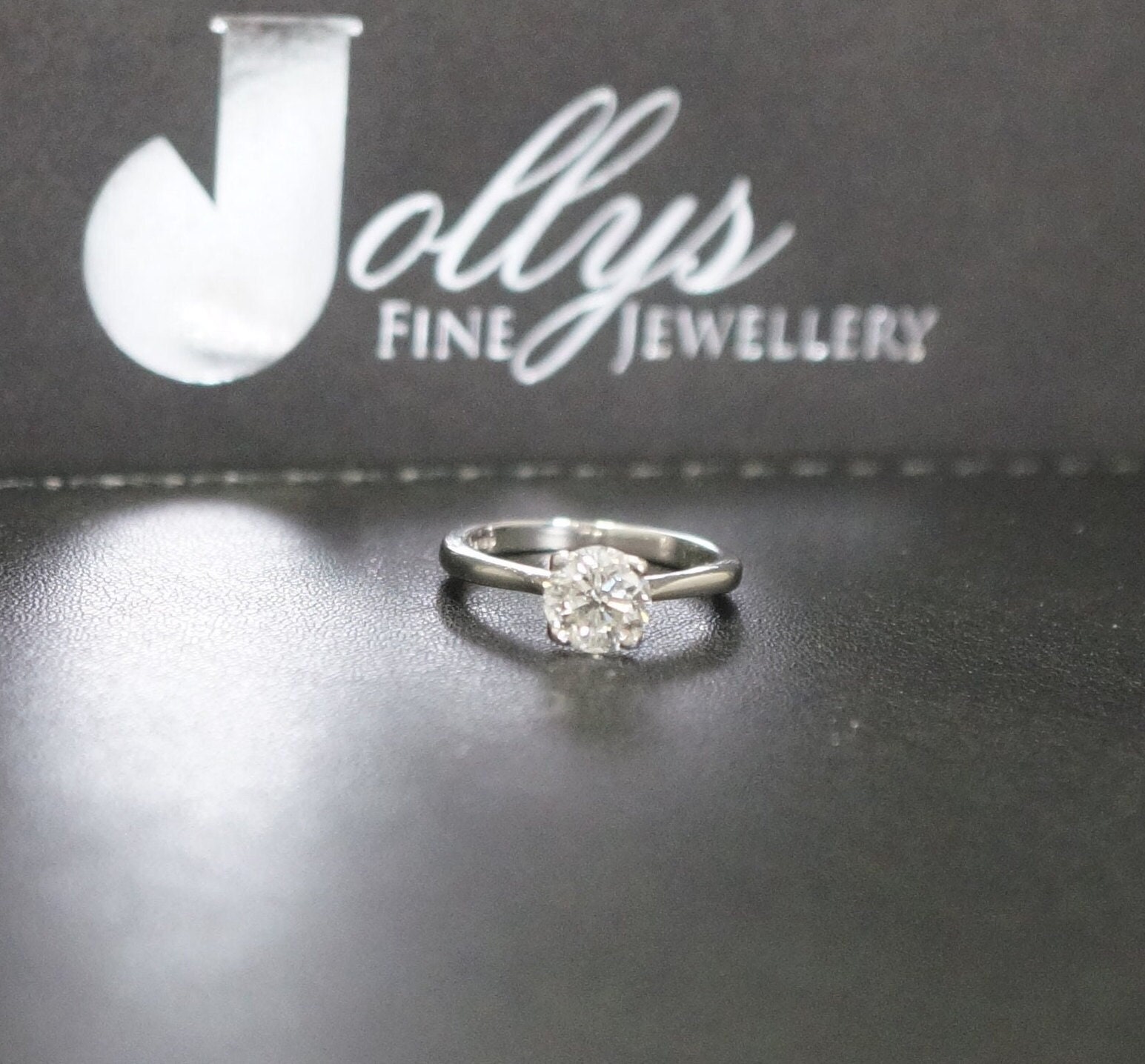 Diamant 1.00Ct Platin 950 Solitär Ring, Verlobungsring, Modering von JollysJewellers