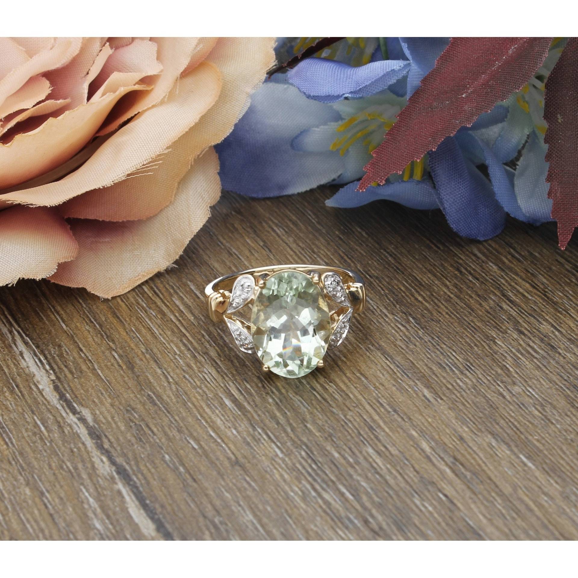 Grüner Quarz & Diamant 9Carat Gelbgold Solitär Mit Akzenten Ring, Mode Edelstein Ring von JollysJewellers