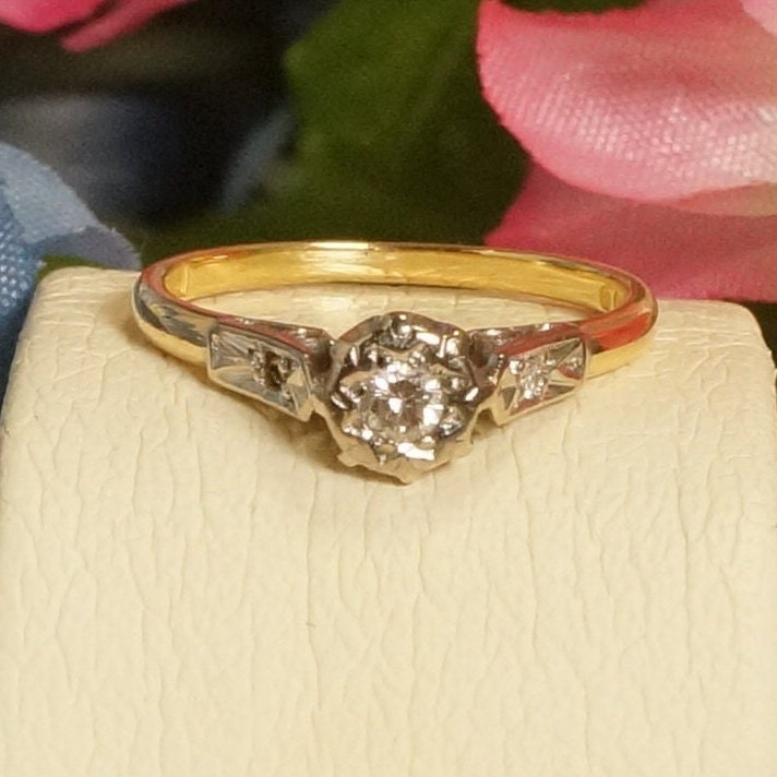 Vintage 0.15Ct Diamant 18Carat Gelbgold & Platin Solitär Ring, Verlobungsring, Mode Ring von JollysJewellers