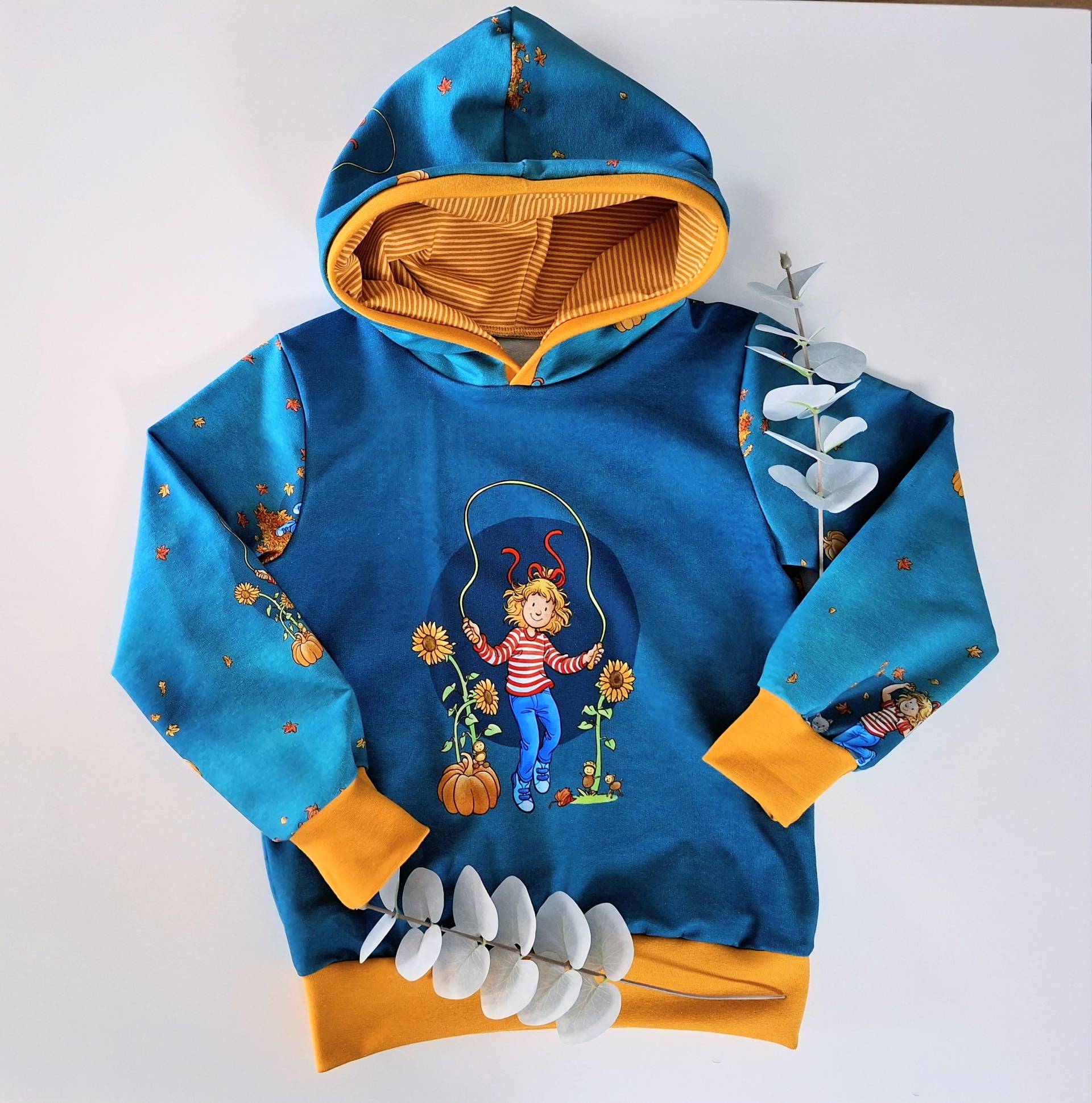 Hoodie, Kapuzenpullover, Conni, Herbst, Meine Freundin Conni Hoodie, Kapuzenpullover, Conni, Herbst, Meine Freundin Conni von JomaLuna