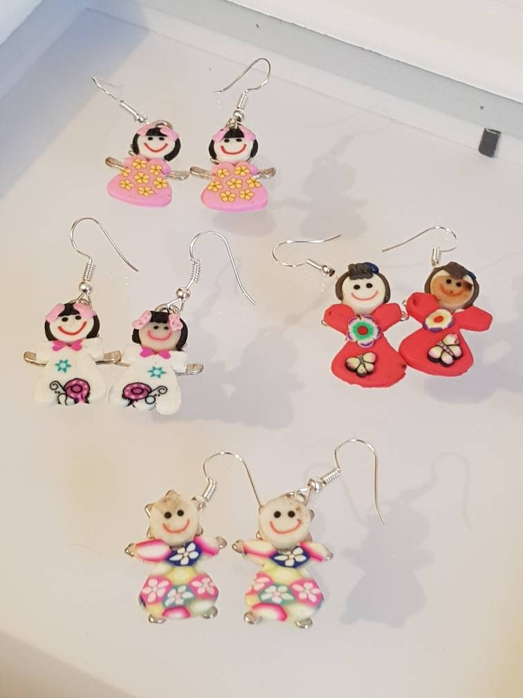 Niedliche Kleine Funky Ohrringe. 4 Verschiedenen Designs. Holen Sie Sich Einige Budies Niedliche Kleine Funky Ohrringe. 4 Verschiedenen Designs. Holen Sie Sich Einige Budies von JonHenrysCurios