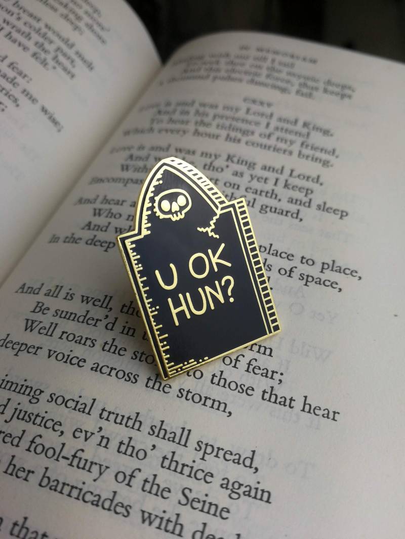 U Ok Hun ? Grabstein Hard Enamel Pin Abzeichen von JonTurner