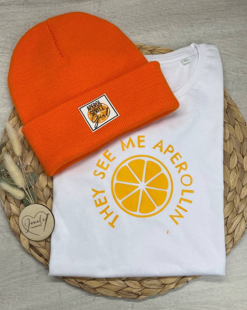 Aperol Spritz Girl - Bedrucktes T-Shirt Oder Beanie Mütze Mit Aufdruck von JoneliHandmade