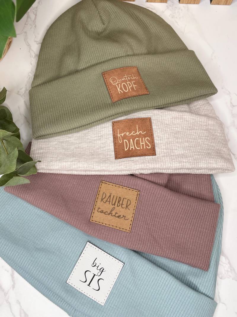 statement Beanie/Kinder Mütze Set/ Dreieckstuch/ Mit Liebe Genähte Und Personalisierte Hipster Für Erwachsene von JoneliHandmade