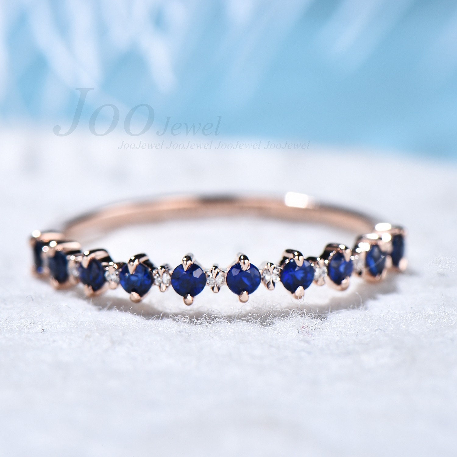 Runder Natürlicher Blauer Saphir Ehering Ringe Echter Diamant Halbe Eternity Ring Frauen Stacking Minimalist Schmuck Blauer Edelstein Runder Natürlicher Blauer Saphir Ehering Ringe Echter Diamant Halbe Eternity Ring Frauen Stacking Minimalist Schmuck Blauer Edelstein von JooJewel