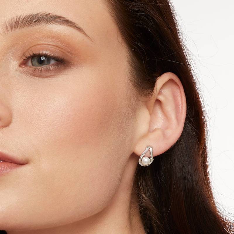 Zierliche Perlen Ohrstecker Sterling Silber, Minimalist Design von JoolsByJennyBrownCo