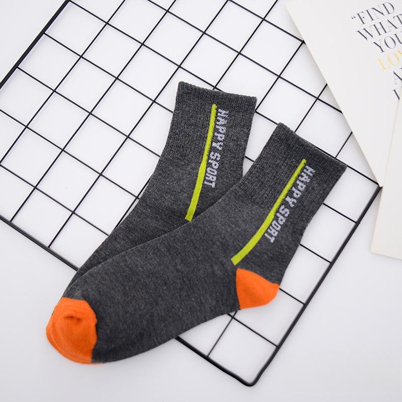 1/5 Paar Herren Mid-Tube Socken Vier Jahreszeiten Sportsocken Mann Schweißabsorbierend Atmungsaktiv Trendige Socken Herren Lässige Sportsocken 1 pair dunkelgraue von Joom DACH
