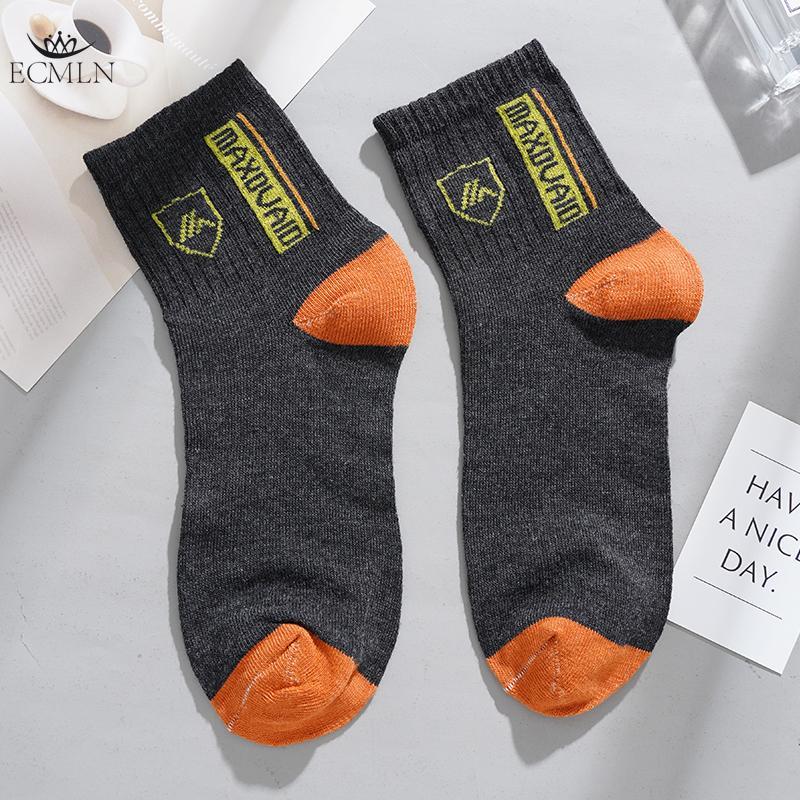 1/5 Paar Herren Sportsocken Herren Casual Daily Mid-Tube Socken Schweißableitende Bequeme Mid-Tube Sportsocken one size dunkelgraue von Joom DACH
