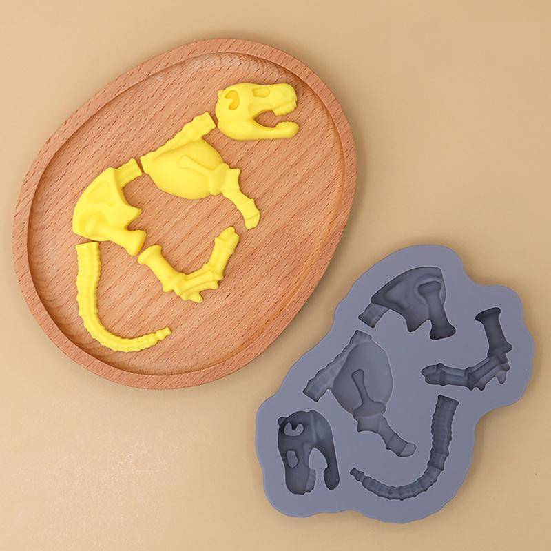 1 Stück Dinosaurier Silikonform Dino Knochen Fossil Skelett Kinder Lustige Form Diy Backwerkzeug Für Süßigkeiten Gummibärchen Halloween Weihnachten von Joom DACH
