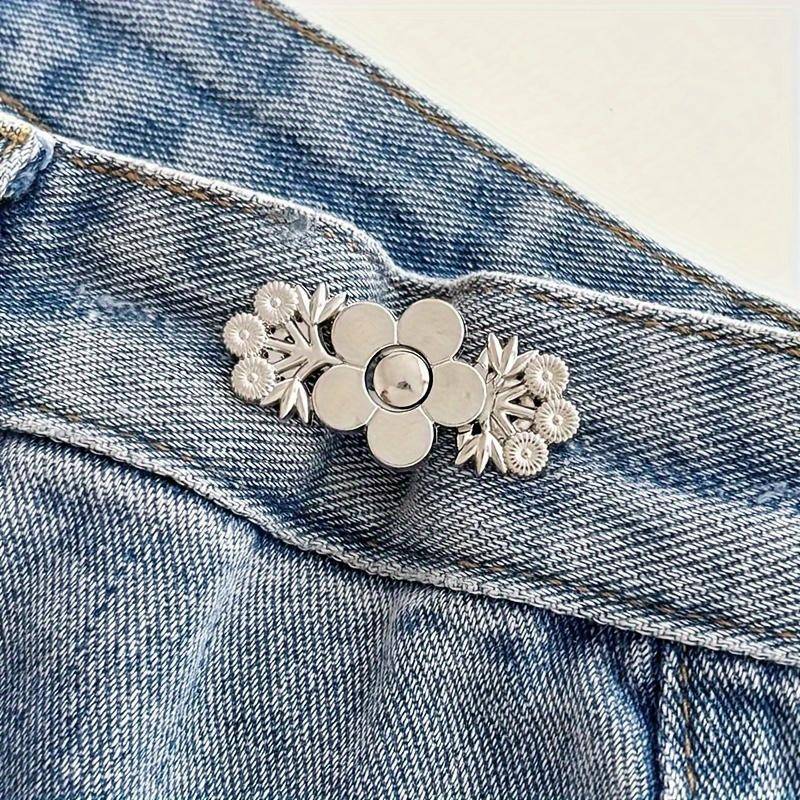 1 Stück Florale Denim Taillenstraffer, Sofortige zum Einknöpfen Goldene Hosenversteller, Abnehmbare Nahtlose Denimstoff-Nadeln, Verstellbarer Taillengürtel Florale Schnallen silber von Joom DACH