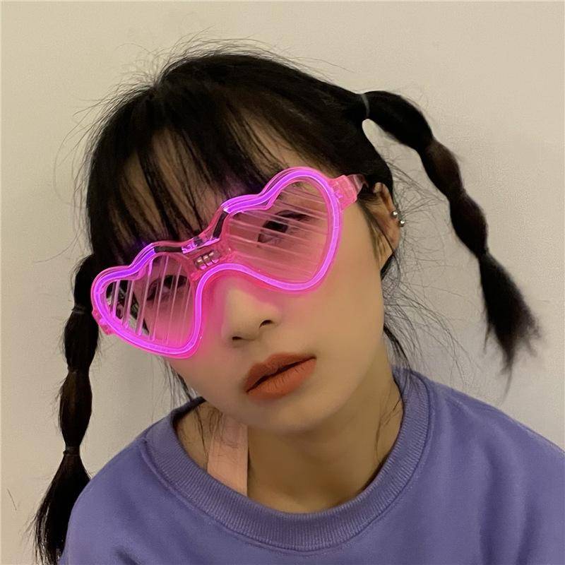 1 Stück Party Leuchten im Dunkeln Brillen Leuchten LED Brillen Neon Partygeschenke Sonnenbrillen für Kinder Erwachsene Partydeko rosa von Joom DACH