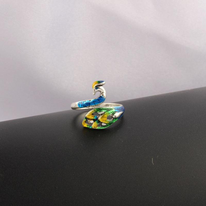 1 Stück verstellbare Fingerhut-Garnführungen, gestrickte Ringe, Häkelschlaufe, zum Anpassen der Fingerabnutzung, Strickschlaufe F von Joom DACH