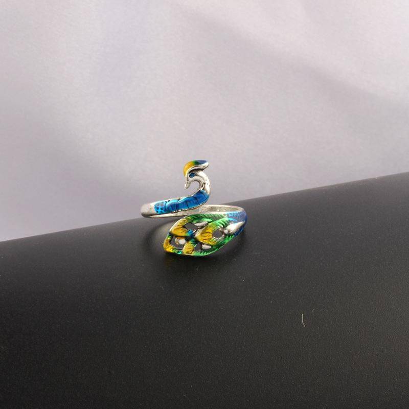 1 Stück verstellbare Fingerhut-Garnführungen, gestrickte Ringe, Häkelschlaufe, zum Anpassen der Fingerabnutzung, Strickschlaufe F von Joom DACH