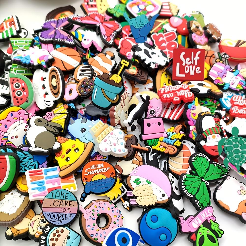 10 Stück lebendige, zufällig ausgewählte PVC-Schuhanhänger-Kollektion – dekoratives Zubehör für Clogs, Sandalen, Schuhe, DIY-Bastelbedarf für Damen und Herren – lustig, süß 1pc random von Joom DACH