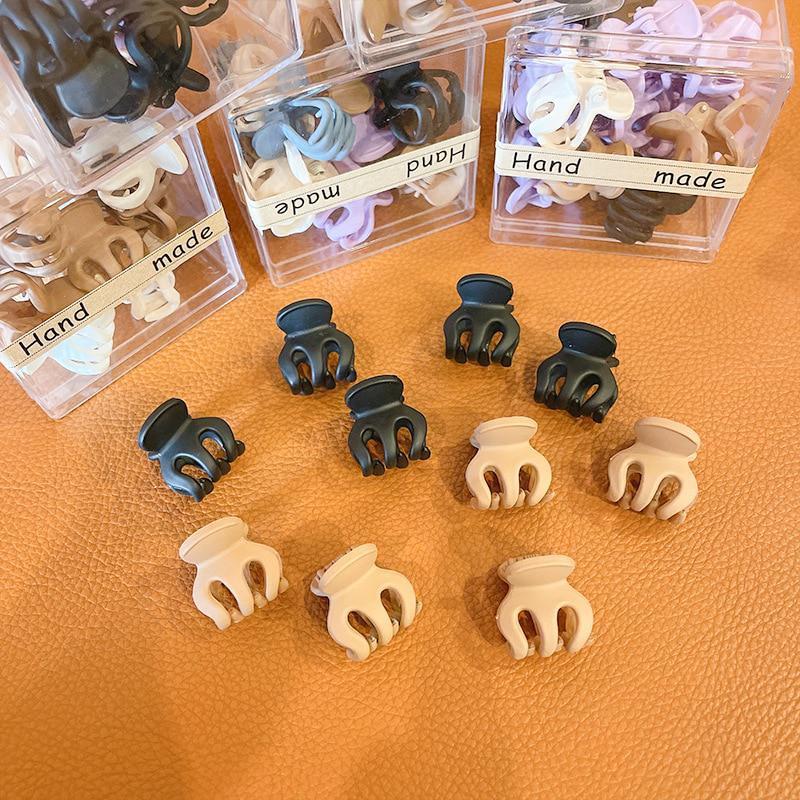 10 teile/schachtel Matte Kunststoff Mini Haar Krallen Clips Baby Gilrs Süße Kleine Haarnadel Haarklammern Barrettes Kopfbedeckungen Mode Zubehör black&coffee 10pcs/Box von Joom DACH