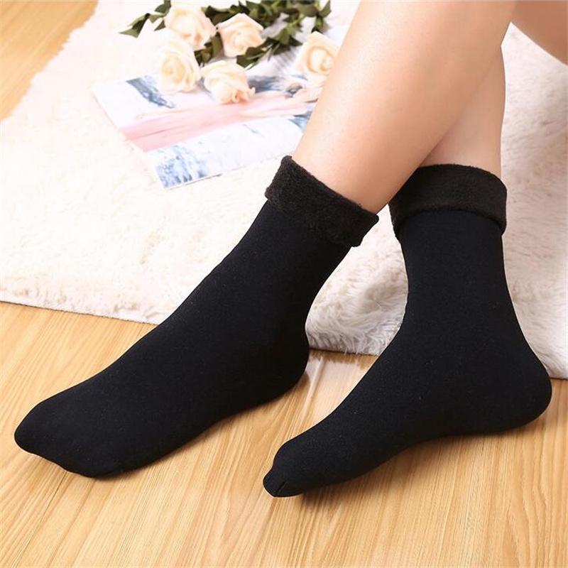 10PC/5PC/1PC Winter Frauen Socken Nahtlose Samt Stiefel Boden Schlafen Socken Verdicken Thermische Wolle 1PC schwarz von Joom DACH