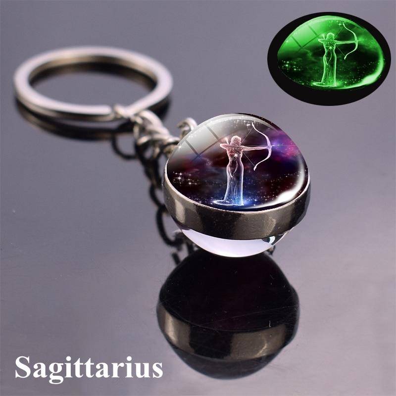 12 Konstellation Leuchtender Schlüsselanhänger Glaskugel Anhänger Sternzeichen Schlüsselanhänger Schlüsselanhänger Halter Männer Frauen Geburtstagsgeschenk Sagittarius blau von Joom DACH