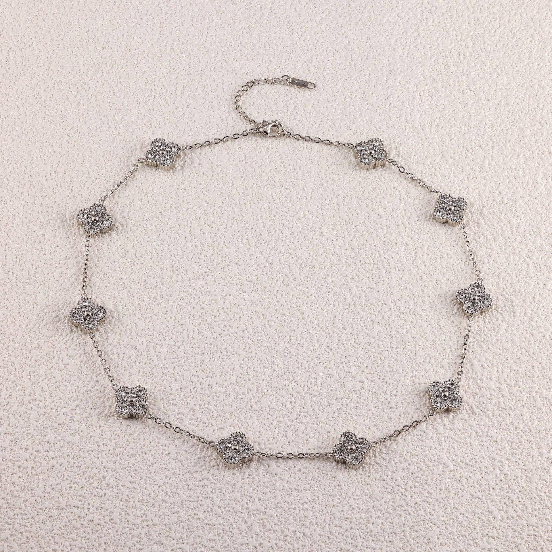 13MM Vierblättriges Kleeblatt Zehn Blumen Halskette Damen Schlüsselbeinkette Mode Kein Farbverlust Premium Gefühl Halskette von Joom DACH