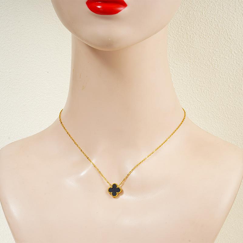 13mm Hochwertige Titanstahl-Halskette mit vierblättrigem Kleeblatt Verliert keine Farbe Damen-Halskette Glücksklee Schlüsselbeinkette 18K schwarz von Joom DACH