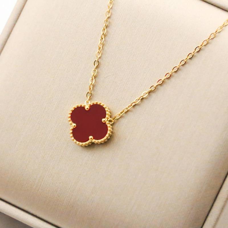 15mm Doppelseitige Titanstahl Vierblättriges Kleeblatt Halskette Damen Schlichte Titanstahl Schlüsselbeinkette Halskette Netz Roter Schmuck von Joom DACH