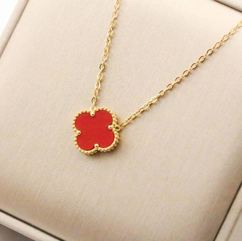 15mm Doppelseitige Titanstahl Vierblättriges Kleeblatt Halskette Damen Schlichte Titanstahl Schlüsselbeinkette Halskette Netz Roter Schmuck von Joom DACH