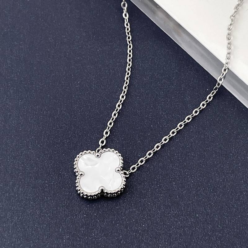 15mm Doppelseitige Titanstahl Vierblättriges Kleeblatt Halskette Damen Schlichte Titanstahl Schlüsselbeinkette Halskette Netz Roter Schmuck von Joom DACH