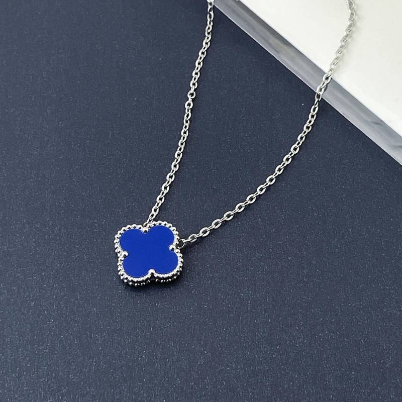 15mm Doppelseitige Titanstahl Vierblättriges Kleeblatt Halskette Damen Schlichte Titanstahl Schlüsselbeinkette Halskette Netz Roter Schmuck von Joom DACH