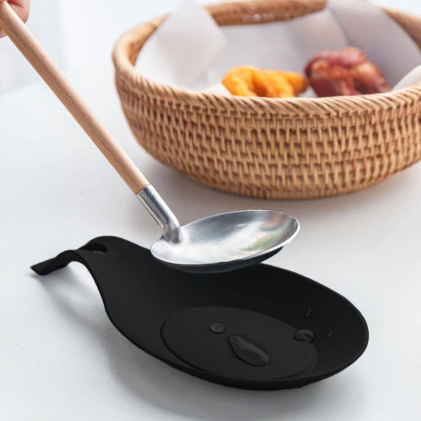 1Pc Silikon Isolierung Löffel Regal Wärme Beständig Tischset Trinken Glas Untersetzer Tablett Löffel Pad Essen Matte Topf Halter küche Werkzeug rosa von Joom DACH