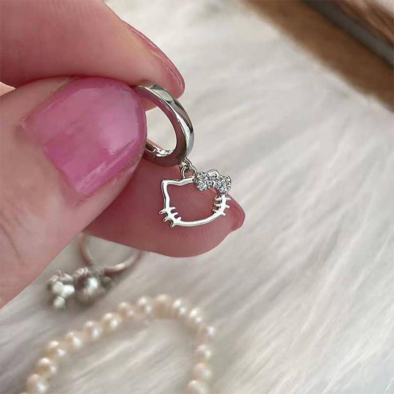 2 Stück Kawaii Hello Kitty Ohrringe Student Spice Girl Diamanten Süßes Liebliches Mädchen Ohrclip Geschenk von Joom DACH
