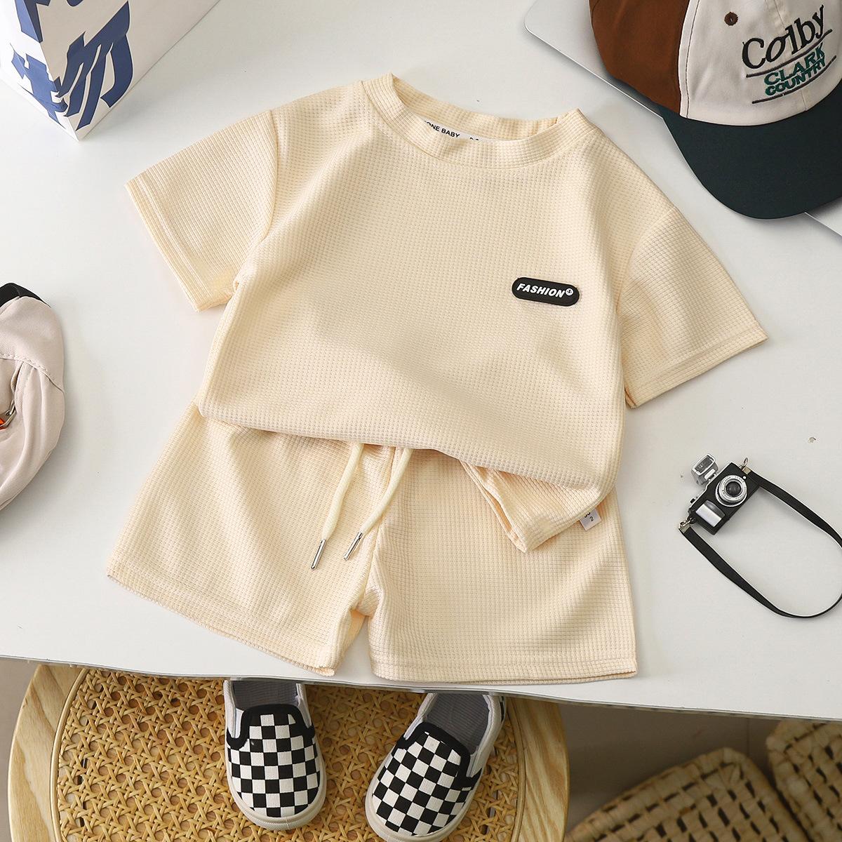2 Stücke Casual Kinder Kurzarm Shorts Sets Sommer Kinder Kleidung Junge Mädchen Baby T Hose Outfits Soild Farbe Trainingsanzüge 1-8 jahre 120cm beige 2 Stücke Casual Kinder Kurzarm Shorts Sets Sommer Kinder Kleidung Junge Mädchen Baby T Hose Outfits Soild Farbe Trainingsanzüge 1-8 jahre 120cm beige von Joom DACH